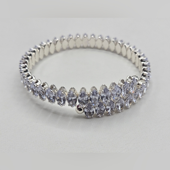 Swarovski Crystal Elements Silver Bracelet 6 1/4 - 7 inch Prom Bridal Formal - Picture 4 of 9